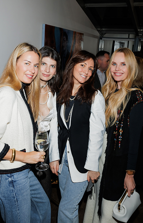 Светский backstage: ужин Александры Асмус в&nbsp;парфюмерной лавке Press Concept