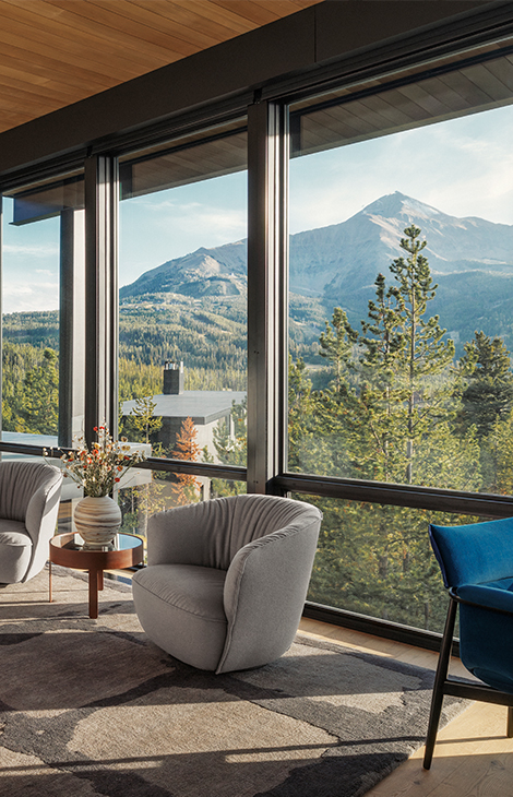 Travel-дайджест: статуя Бриджит Джонс в&nbsp;Лондоне, подвесной поезд между Москвой и&nbsp;Минском и&nbsp;новый туристический налог в&nbsp;Сингапуре