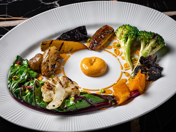 Едим не дома: ужин со старожилом донского виноделия Гюльбалой Зеидовым в Padron, новый шеф в «Поле» и завтраки в Margarita Bistro