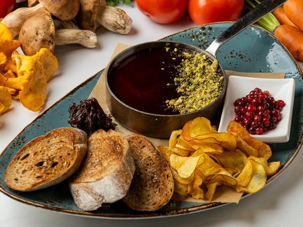 Едим не&nbsp;дома: новое меню в&nbsp;&laquo;Восходе&raquo;, ужин &laquo;Из&nbsp;Италии с&nbsp;любовью&raquo; в&nbsp;Locanda и&nbsp;день рождения Garda