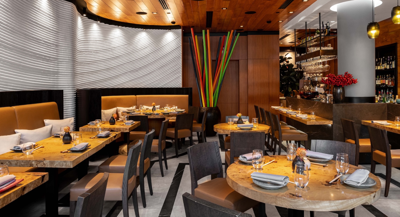 Едим не дома: новое меню в «Китайской грамоте», итальянский вечер в «Ветерке» и праздник цветения кленов в Fumisawa Sushi