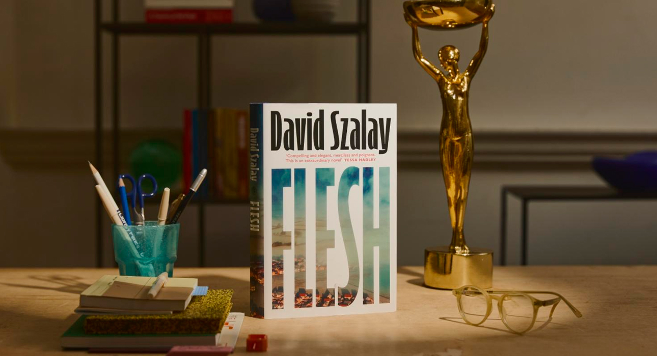 Книжная полка: роман Дэвида Солоя «Плоть» стал лауреатом Букеровской премии 2025 года