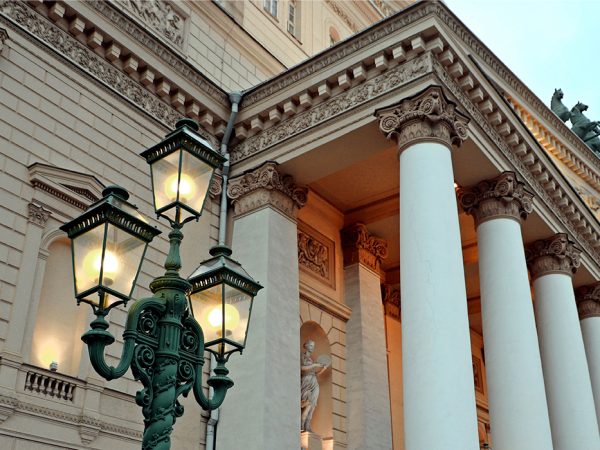 Москва Weekly: гала-концерт ко&nbsp;дню рождения Майи Плисецкой в&nbsp;Большом, мюзикл-откровение &laquo;Вальс-Бостон&raquo;, легендарное бурлеск-шоу и&nbsp;новый ресторан &laquo;Рыба моя&raquo;