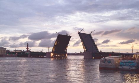 Питер Weekly: ретроспектива Геннадия Устюгова в&nbsp;Русском музее, арт-завтрак, посвященный Архипу Куинджи, и&nbsp;концерт Вани Дмитриенко