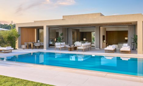 Travel-дайджест: отмена безвиза с&nbsp;Черногорией, открытие Teatro della Cometa в&nbsp;Риме и&nbsp;выставка в&nbsp;честь Майи Плисецкой в&nbsp;Пекине