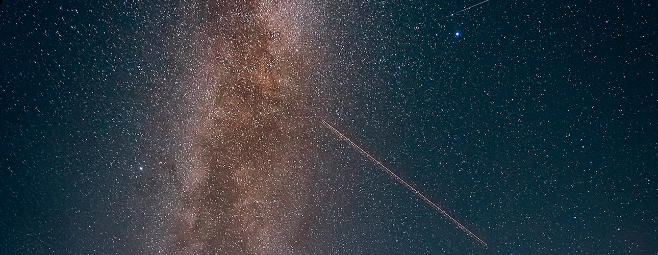 Астро-рейс: навстречу звездопаду Геминиды на&nbsp;самолете