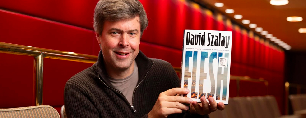 Книжная полка: роман Дэвида Солоя &laquo;Плоть&raquo; стал лауреатом Букеровской премии 2025 года