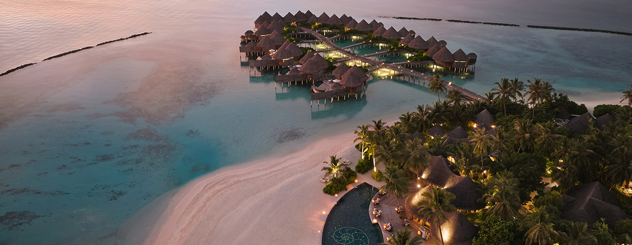 Travel-дайджест: безвиз с&nbsp;Иорданией, &laquo;коллаб&raquo; Вуди Аллена с&nbsp;властями Мадрида и&nbsp;Марс... в&nbsp;Монголии