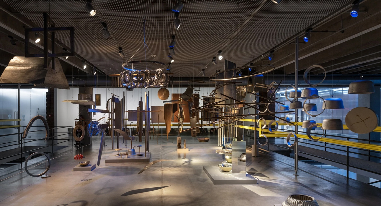 Музей современного искусства «Гараж» представил обновленную экспозицию открытого хранения