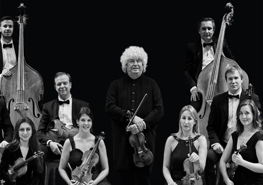 Страдивари-ансамбль Мариинского театра под управлением маэстро Лоренца Настурики-Гершовичи. «Пьяццолла-гала»