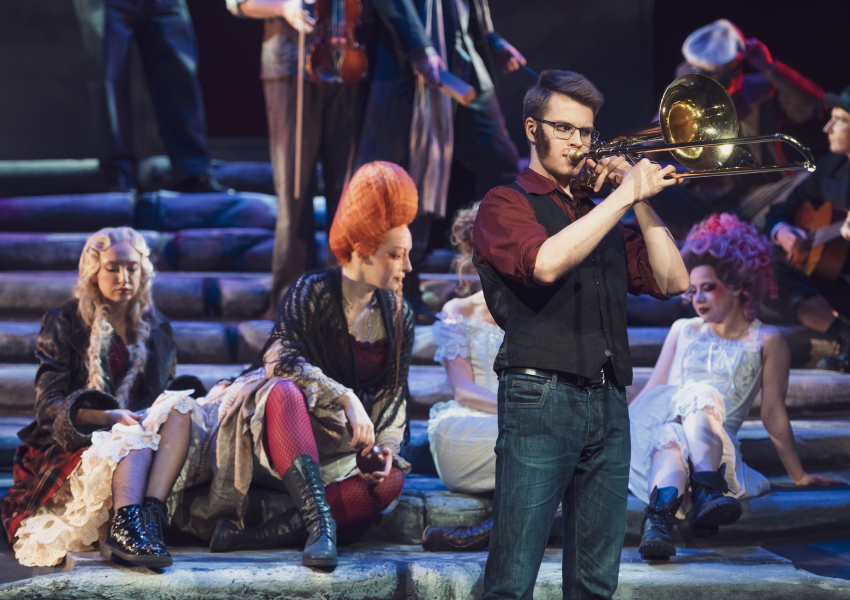 Премьера «Трехгрошовой истории» Алексея Франдетти на сцене Театра Комиссаржевской