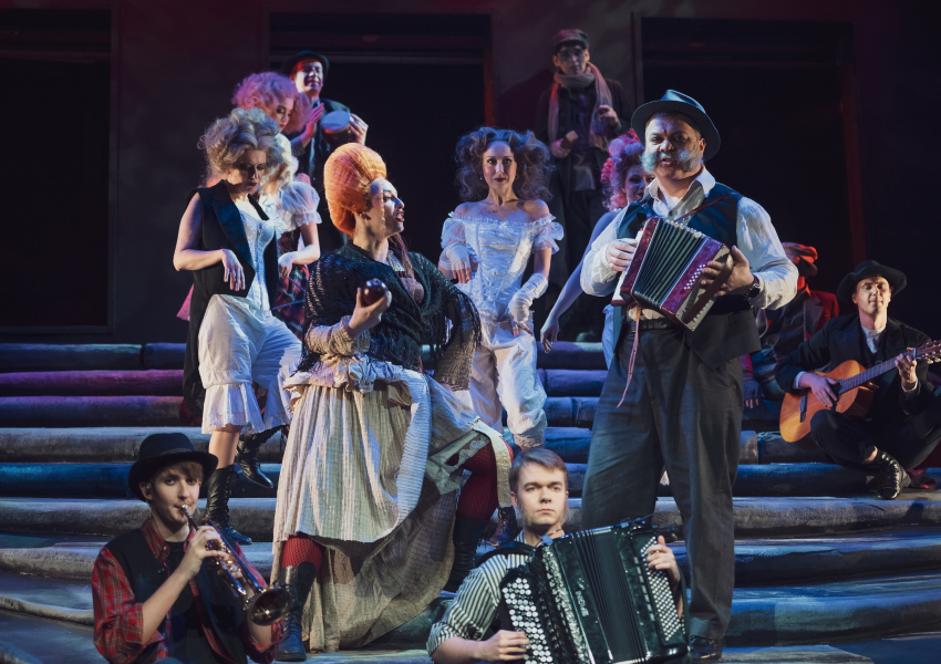 Премьера «Трехгрошовой истории» Алексея Франдетти на сцене Театра Комиссаржевской