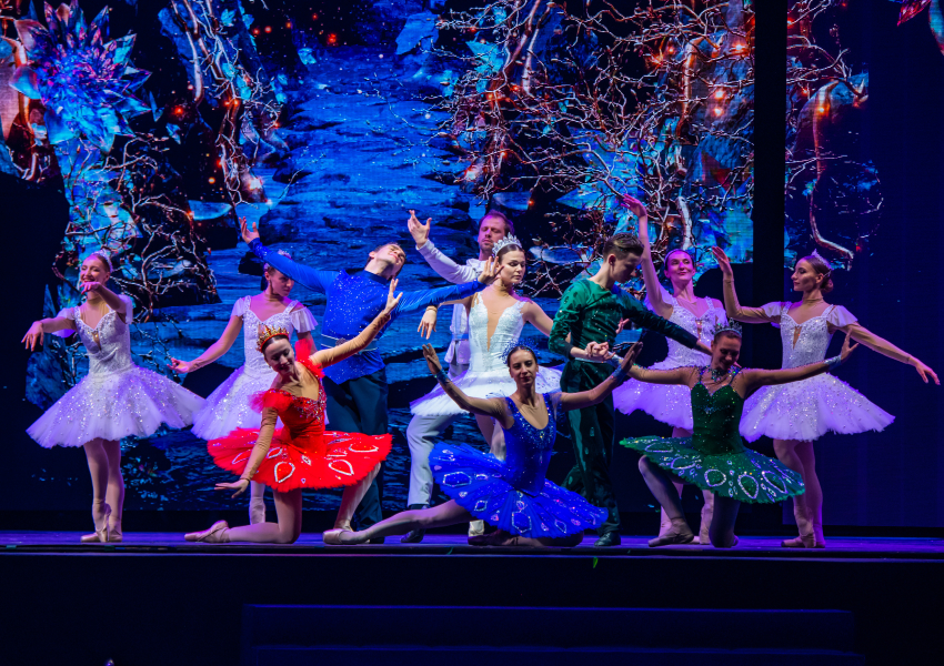 Премьера новогоднего шоу Евгения Плющенко «Белоснежка» на ВТБ Арене