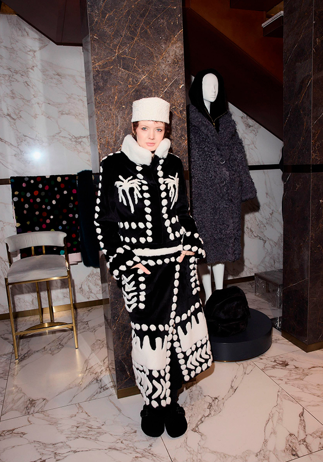 Инна Комбарова