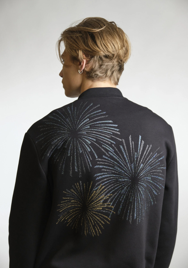 В чем встречать Новый год: акцент — на безупречный крой, сложные фактуры и контраст