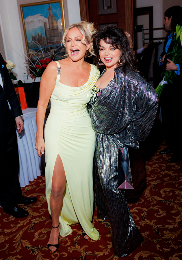 Викория Шелягова и Наташа Королева 