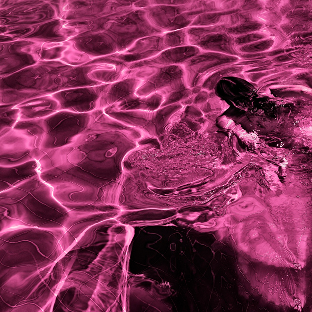 В музее Эрарта 5 декабря открывается выставка «Рождение» яркого представителя современного фотоискусства — Влада Локтева