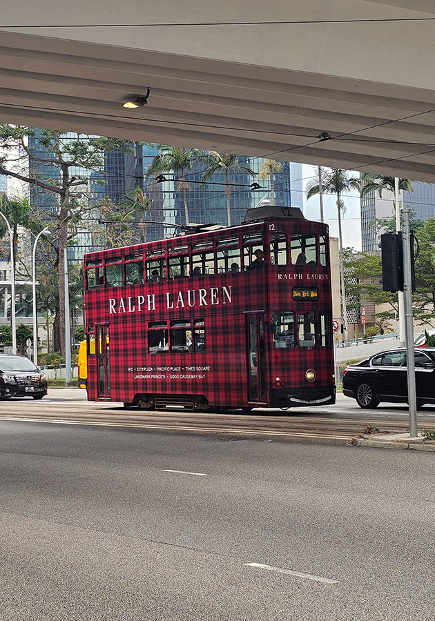 Пункт обязательной программы в Гонконге — прокатиться на двухэтажном трамвае