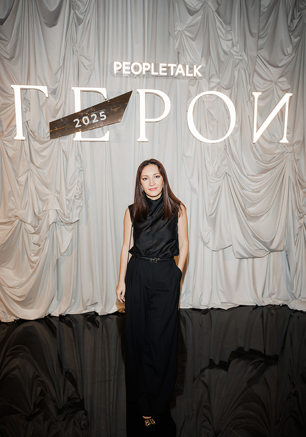 Мадонна Мур