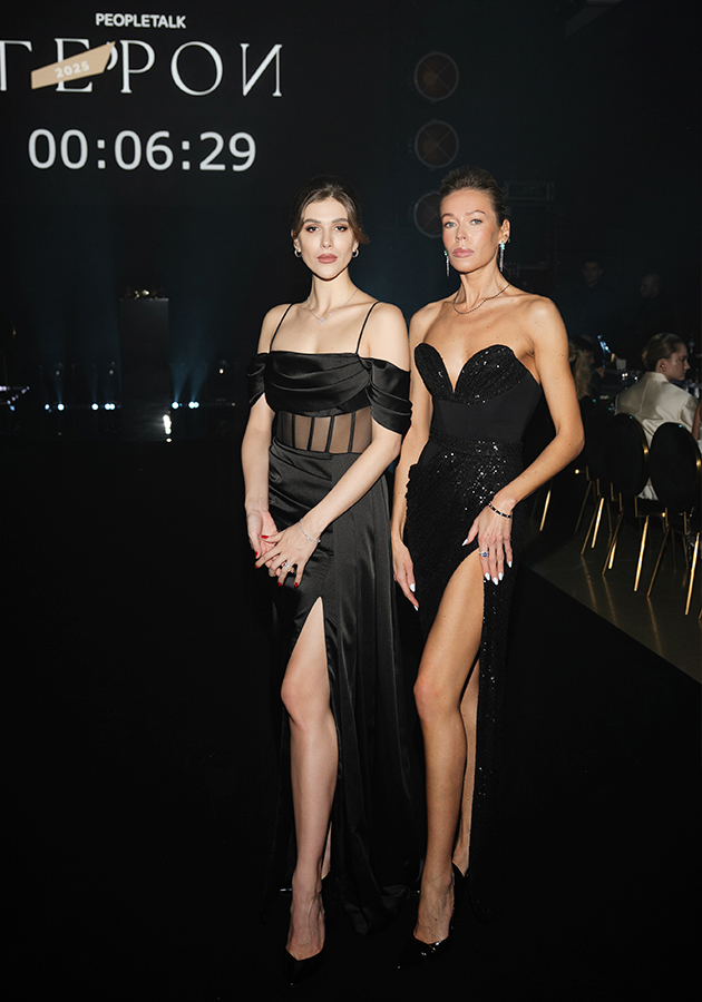 Анита Пудикова и Дарья Коробова