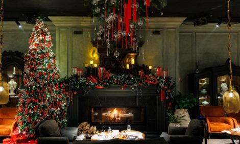 Едим не&nbsp;дома: Сосо Павлиашвили, Татьяна Буланова или Авраам Руссо&nbsp;&mdash; лучшие сценарии Нового года в&nbsp;московских ресторанах