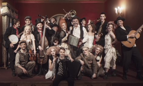 Как прошла премьера &laquo;Трехгрошовой истории&raquo; Алексея Франдетти на&nbsp;сцене Театра Комиссаржевской в&nbsp;Петербурге