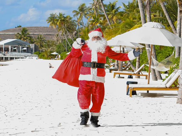 Ритуалы благословения от&nbsp;буддийского наставника, уроки рукоделия и&nbsp;вечеринки в&nbsp;греческом стиле&nbsp;&mdash; какие сценарии новогодних каникул предлагают отели?