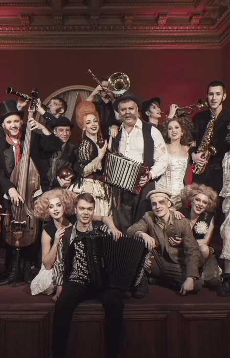 Как прошла премьера &laquo;Трехгрошовой истории&raquo; Алексея Франдетти на&nbsp;сцене Театра Комиссаржевской в&nbsp;Петербурге