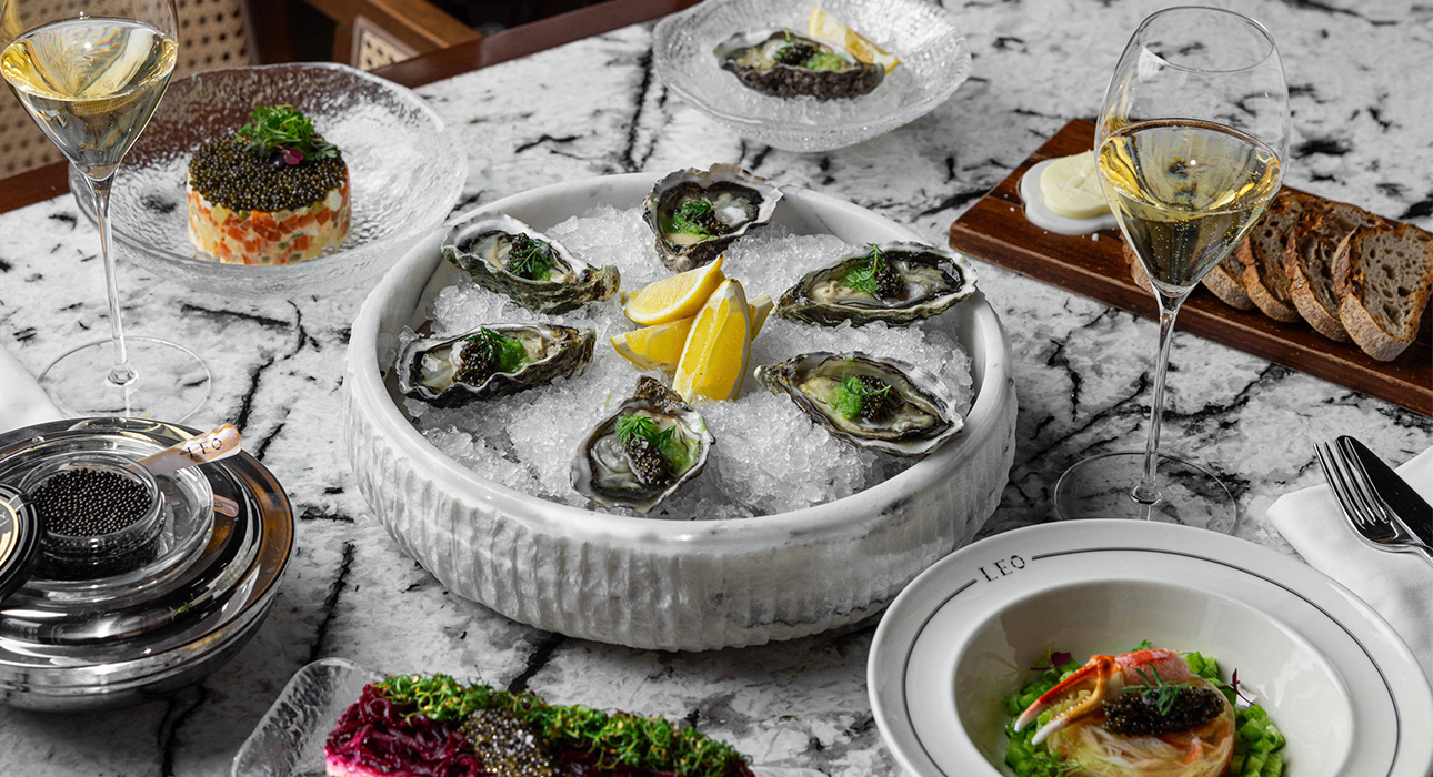 Едим не дома на выбор: зимнее меню в Selfie от Анатолия Казакова, новогодний special в LEO и новый ресторан «КОНГ» от Глена Баллиса