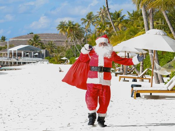 Ритуалы благословения от&nbsp;буддийского наставника, уроки рукоделия и&nbsp;вечеринки в&nbsp;греческом стиле&nbsp;&mdash; какие сценарии новогодних каникул предлагают отели?