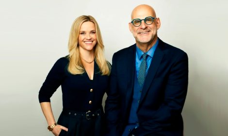 Книжная полка: актриса Риз Уизерспун написала роман о&nbsp;русском олигархе