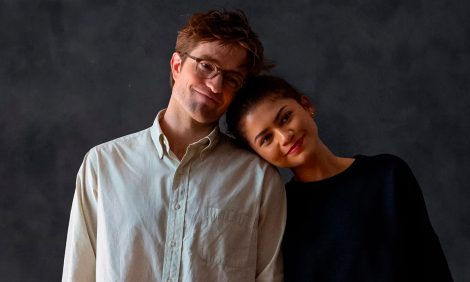 Кино Posta: Роберт Паттинсон и&nbsp;Зендея в&nbsp;трейлере фильма &laquo;Вот это драма!&raquo;