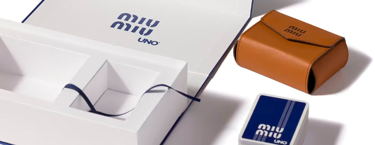 Fashion Digest: Анджелина Джоли о&nbsp;съемках в&nbsp;фильме &laquo;Кутюр&raquo;, настолки от&nbsp;Miu Miu и&nbsp;Balenciaga, чествование Армани на&nbsp;Олимпиаде и&nbsp;новая капсула CODICI