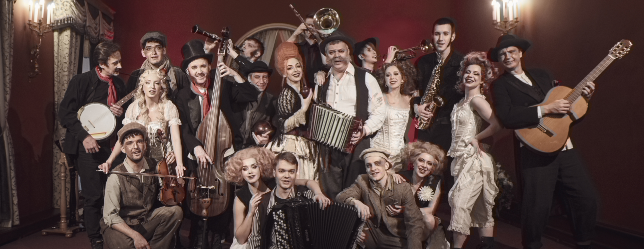 Как прошла премьера &laquo;Трехгрошовой истории&raquo; Алексея Франдетти на&nbsp;сцене Театра Комиссаржевской в&nbsp;Петербурге