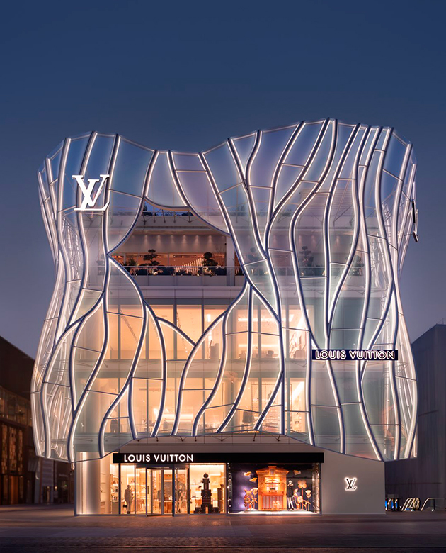 Louis Vuitton открывает флагманский бутик в Пекине, больше похожий на арт-объект