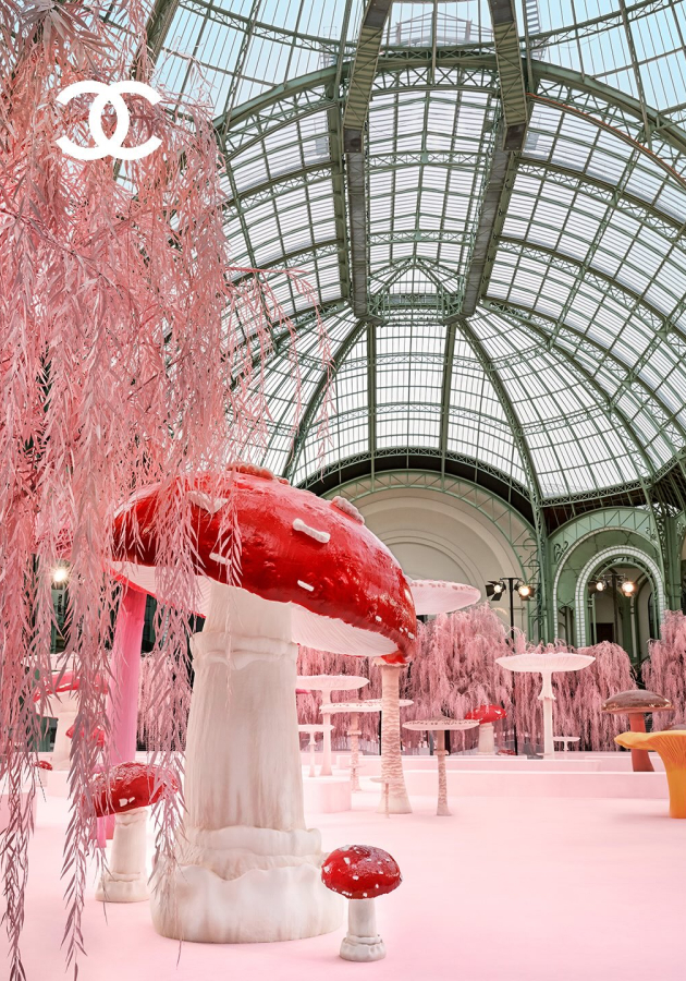 Дебют Матье Блази для Chanel Couture в атмосфере сказочного леса