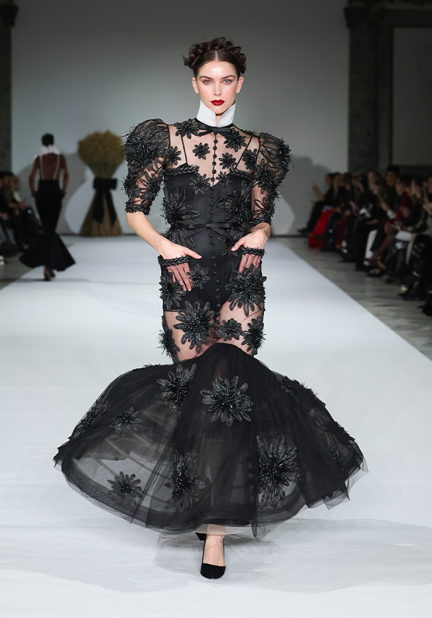 Показ новой коллекции YANINA Couture SS’2026 на Неделе Высокой моды в Париже