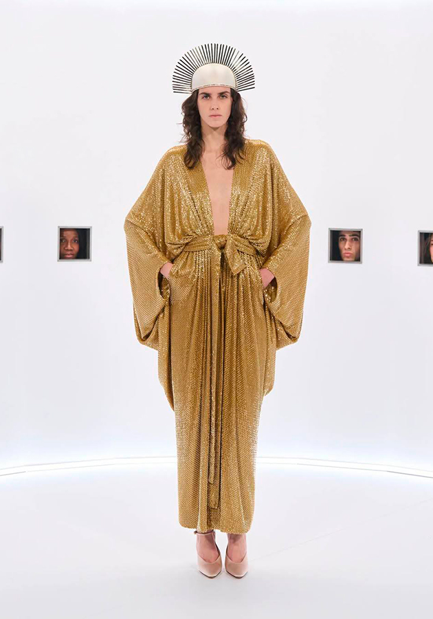 Концептуальный показ Maison Valentino Couture от Алессандро Микеле в формате «Кайзерпанорамы»