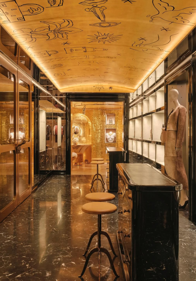 В Гонконге открылось первое пространство Schiaparelli