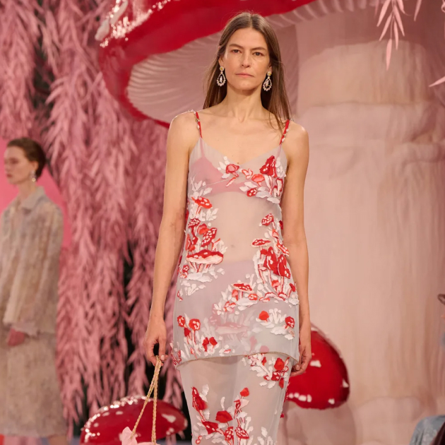 Дебют Матье Блази для Chanel Couture в атмосфере сказочного леса