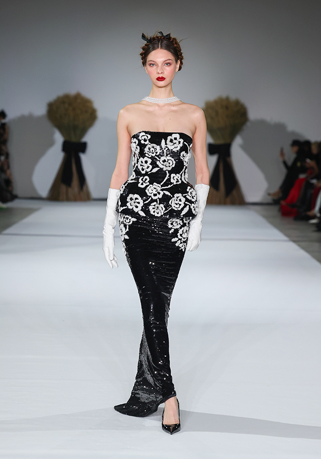 Показ новой коллекции YANINA Couture SS’2026 на Неделе Высокой моды в Париже