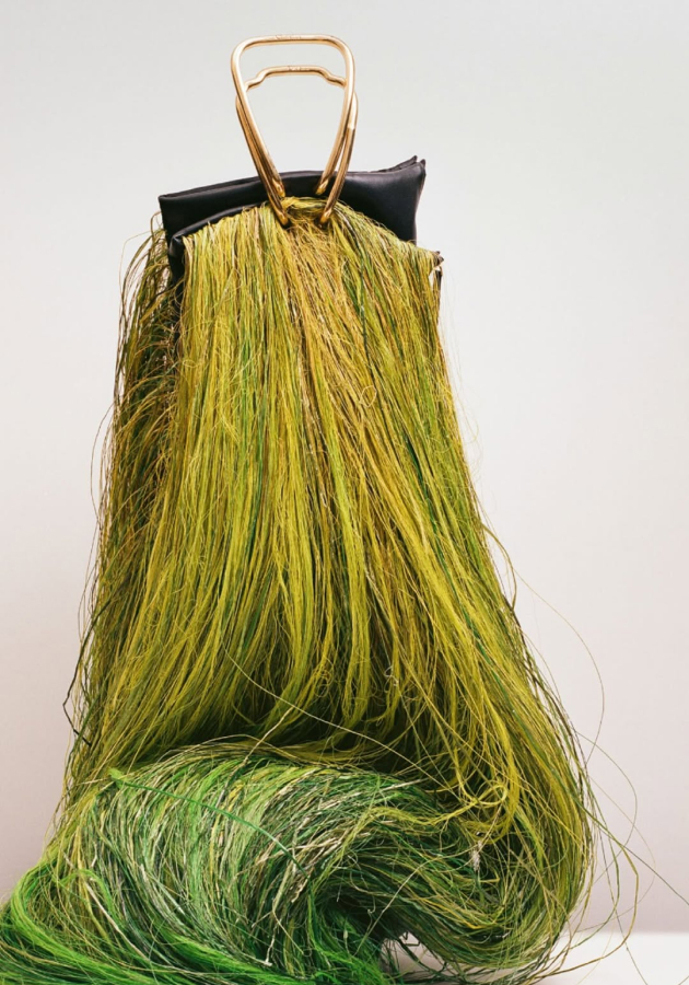 Аксессуары на шоу Dior Couture