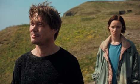 Кино Posta: Артем Быстров и&nbsp;Рузиль Минекаев&nbsp;&mdash; в&nbsp;трейлере мистической драмы &laquo;Большая земля&raquo;