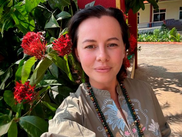 Travel <b><strong><em>In</em></strong></b>&nbsp;Style: Оксана Лаврентьева&nbsp;&mdash; о&nbsp;ретрите в&nbsp;Индии и&nbsp;встрече с&nbsp;Далай-ламой