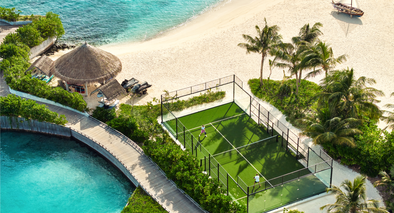 Travel-дайджест: запуск luxury-поезда в Египте, открытие хайкинг-заповедника в Калифорнии и фестиваль Tomorrowland в Таиланде