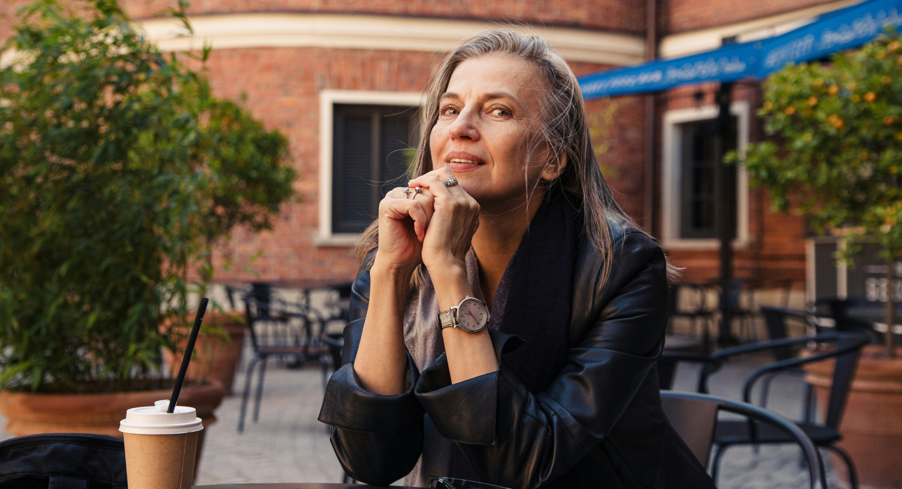 Психолог Эстер Вавилонская — о том, почему мужчинам интересны женщины «постарше»