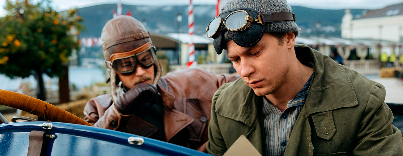 Кино Posta: Иван Янковский и&nbsp;Юра Борисов &laquo;ударят автопробегом по&nbsp;бездорожью&raquo; в&nbsp;трейлере &laquo;Битвы моторов&raquo;