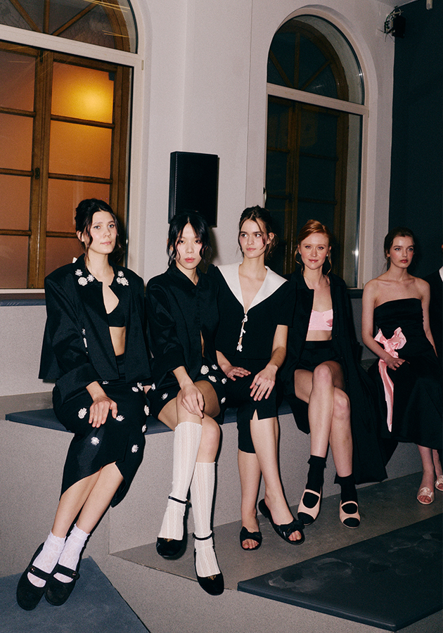 Бренд Masterpeace Евгении Линович представил новую капсулу в соавторстве с «Театром Москвы»