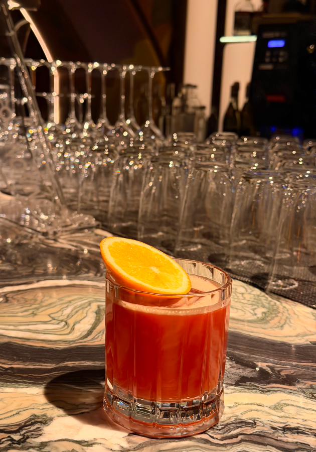 Авторский микс Эвелины Хромченко KhromRocks — в бар-карте ресторанов Аркадия Новикова