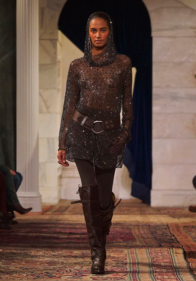 Современные Жанны д’Арк на осеннем шоу Ralph Lauren
